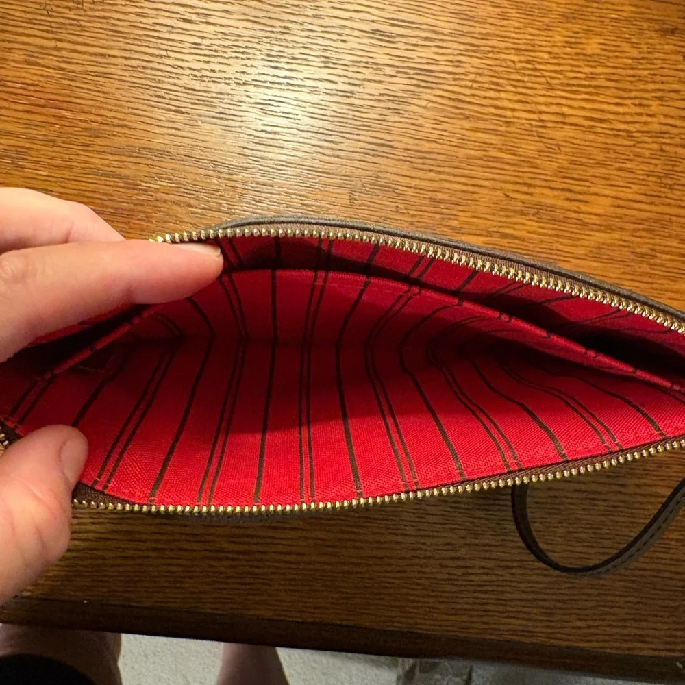 Louis Vuitton  Wristlet Clutch - Picture 6 of 8